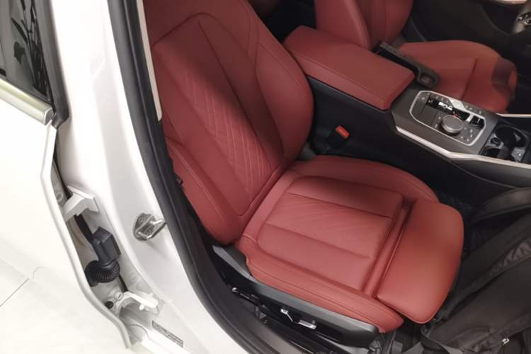 Used BMW 3 Series 2025 325Li M Sport Package Right Front Seat