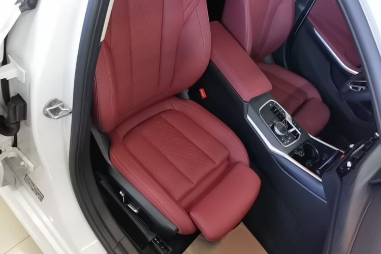 Used BMW 3 Series 2025 325Li M Sport Package Right Front Seat