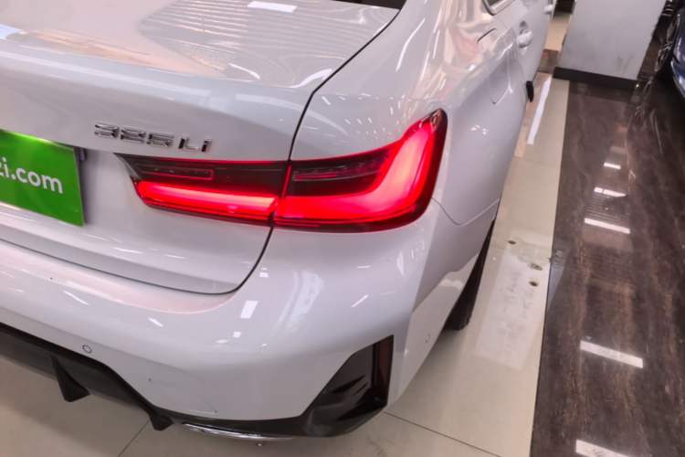 Used BMW 3 Series 2025 325Li M Sport Package Right Rear Taillight