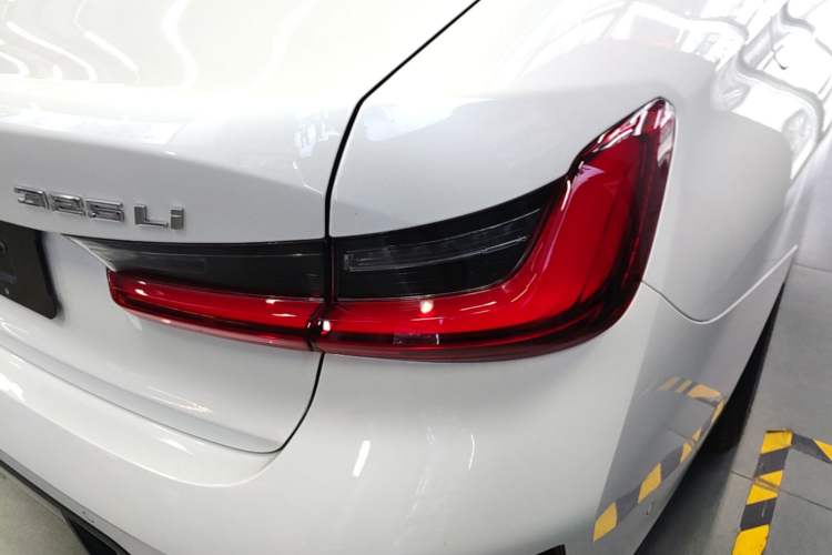 Used BMW 3 Series 2025 325Li M Sport Package Right Rear Taillight