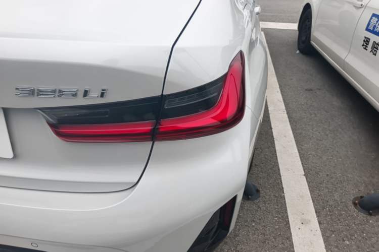 Used BMW 3 Series 2025 325Li M Sport Package Right Rear Taillight