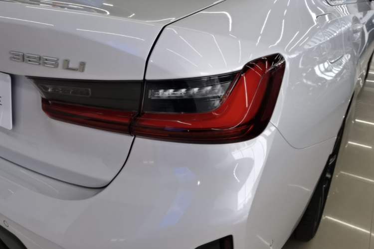 Used BMW 3 Series 2025 325Li M Sport Package Right Rear Taillight