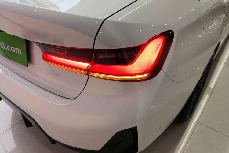 Used BMW 3 Series 2025 330Li M Sport Shadowline Package Right Rear Taillight