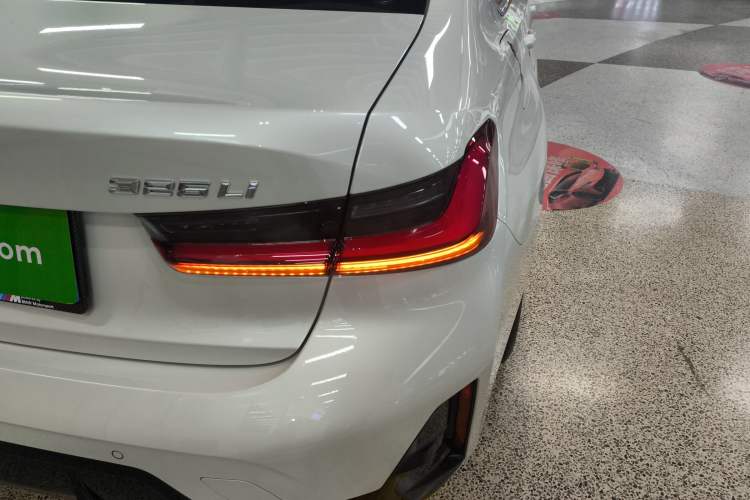 Used BMW 3 Series 2025 325Li M Sport Package Right Rear Taillight