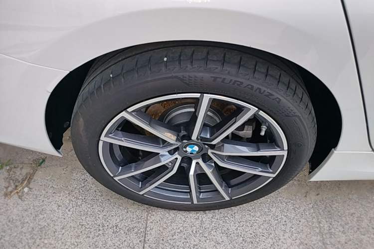 Used BMW 3 Series 2025 325Li M Sport Package Right Rear Wheel Hub