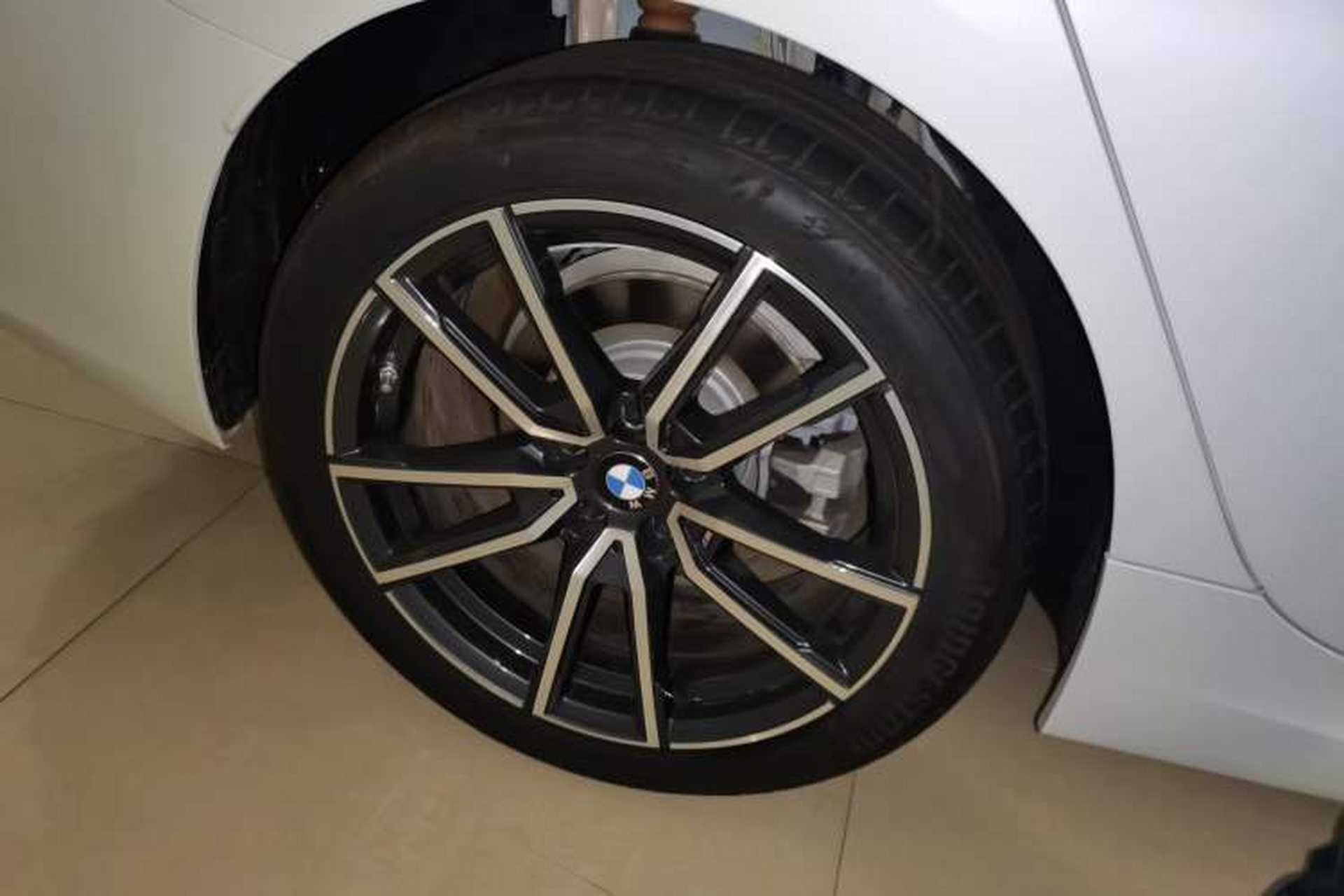 Used BMW 3 Series 2025 325Li M Sport Package Right Rear Wheel Hub