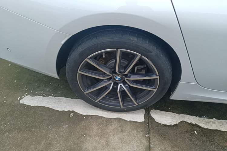 Used BMW 3 Series 2025 325Li M Sport Package Right Rear Wheel Hub