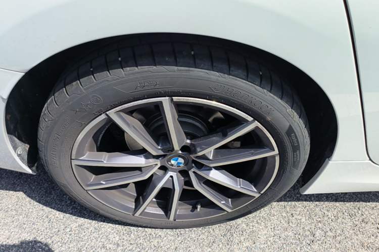 Used BMW 3 Series 2025 325Li M Sport Package Right Rear Wheel Hub