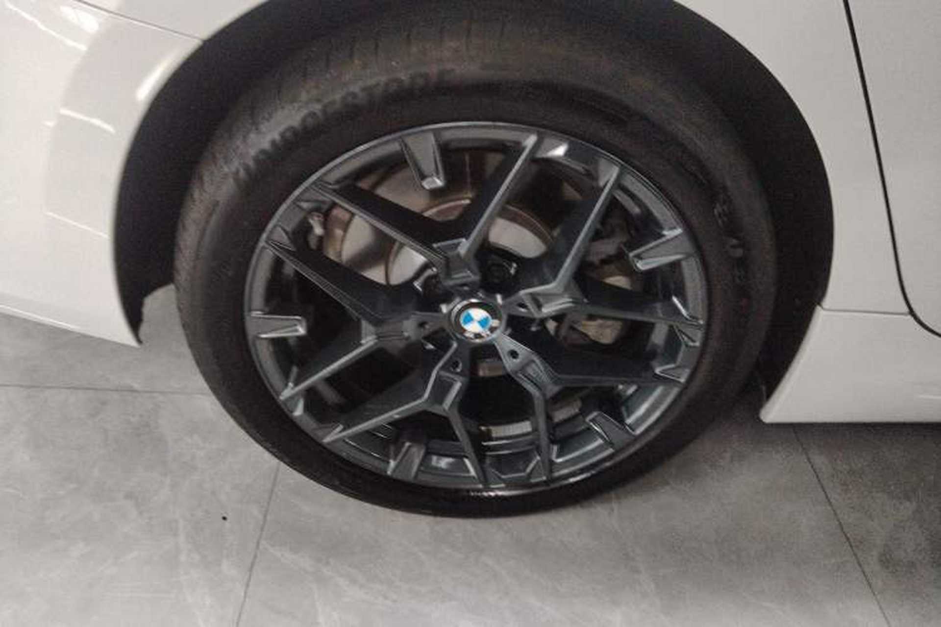 Used BMW 3 Series 2025 330Li M Sport Shadowline Package Right Rear Wheel Hub