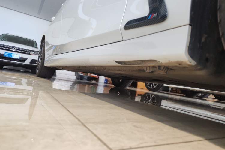 Used BMW 3 Series 2025 325Li M Sport Package Right Side Sill