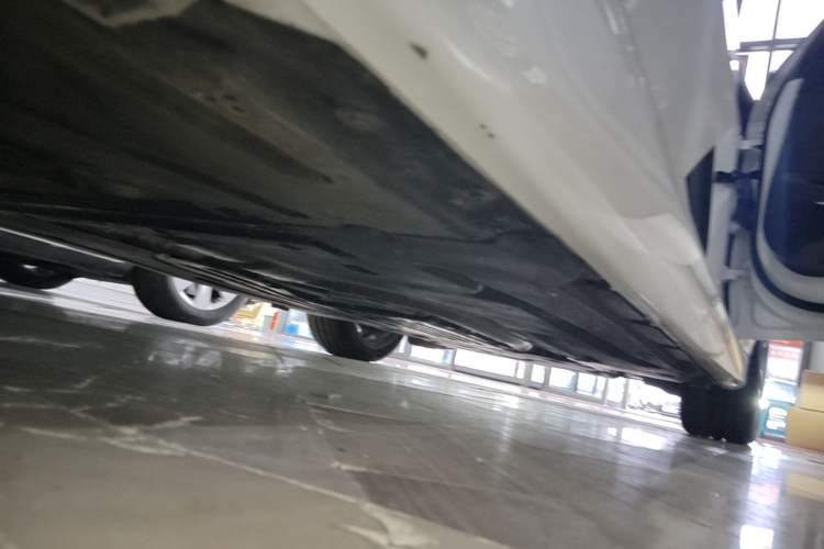 Used BMW 3 Series 2025 325i M Sport Package Right Side Sill