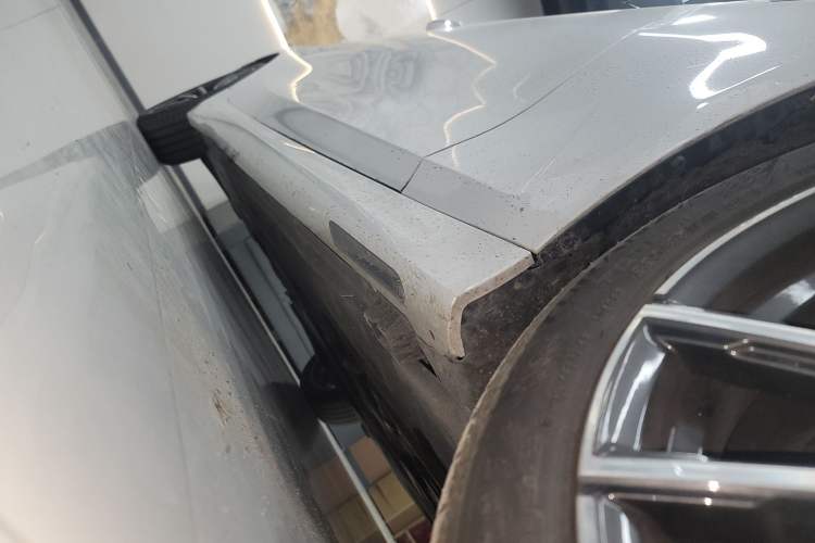Used BMW 3 Series 2025 325Li M Sport Package Right Side Sill