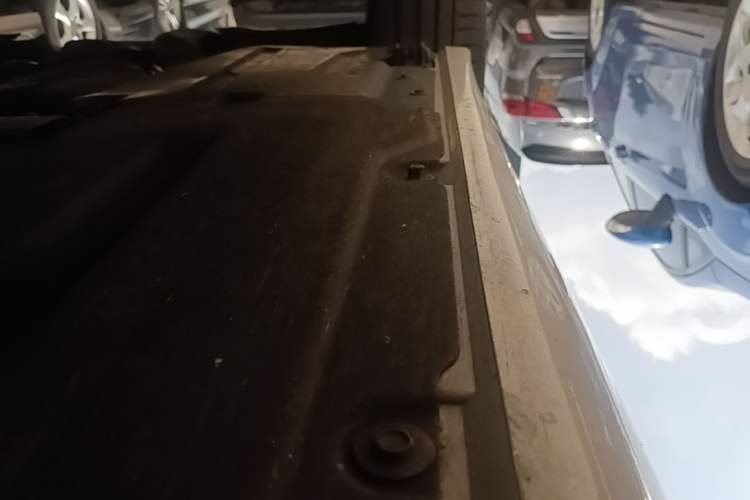 Used BMW 3 Series 2025 325i M Sport Package Right Side Sill