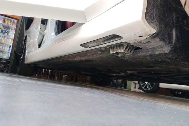 Used BMW 3 Series 2025 325Li M Sport Package Right Side Sill