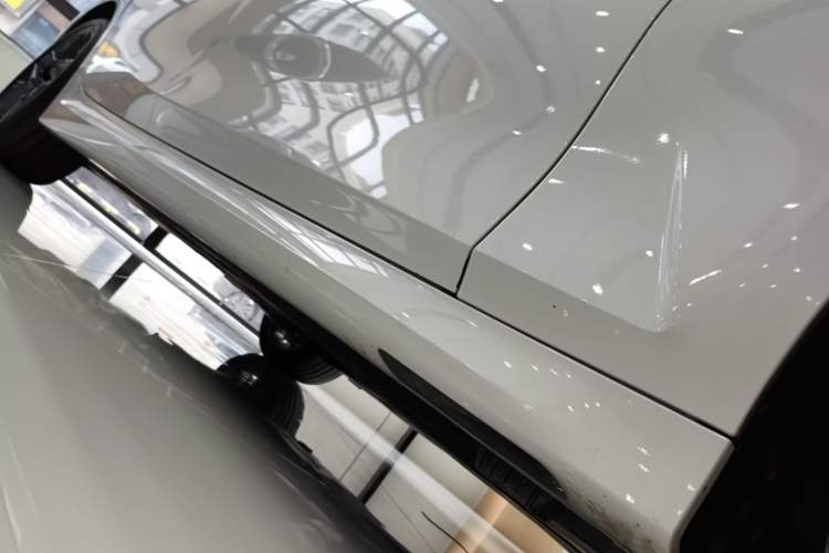 Used BMW 3 Series 2025 330Li M Sport Shadowline Package Right Side Sill