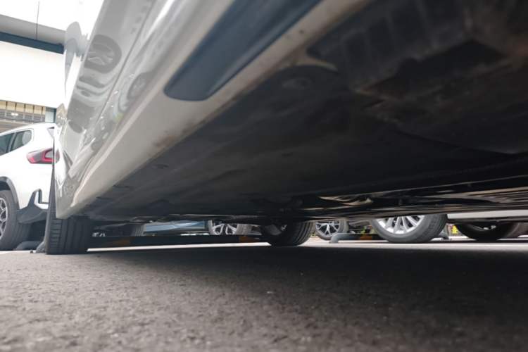 Used BMW 3 Series 2025 325Li M Sport Package Right Side Sill