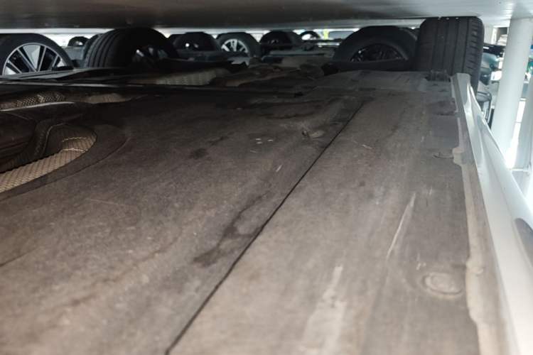 Used BMW 3 Series 2025 325i M Sport Package Right Side Sill