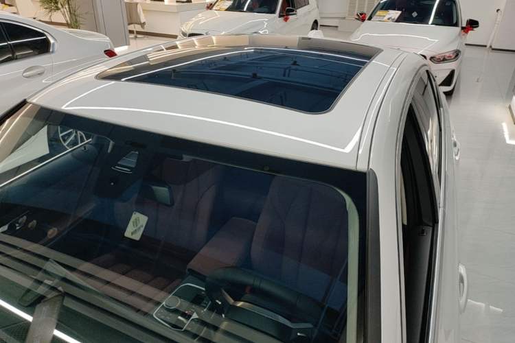 Used BMW 3 Series 2025 325Li M Sport Package Roof