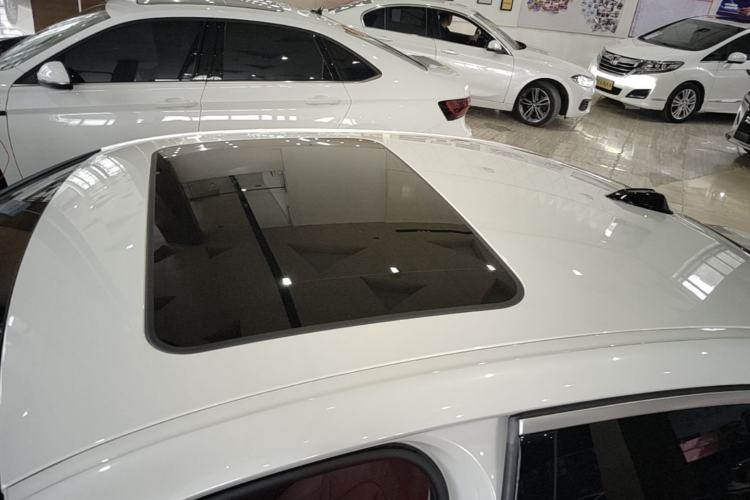 Used BMW 3 Series 2025 325i M Sport Package Roof
