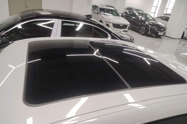 Used BMW 3 Series 2025 330Li M Sport Shadowline Package Roof