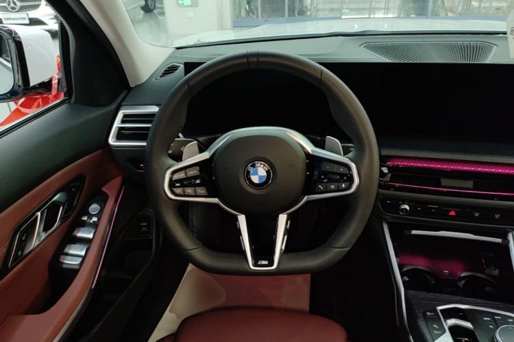 Used BMW 3 Series 2025 325Li M Sport Package Steering Wheel