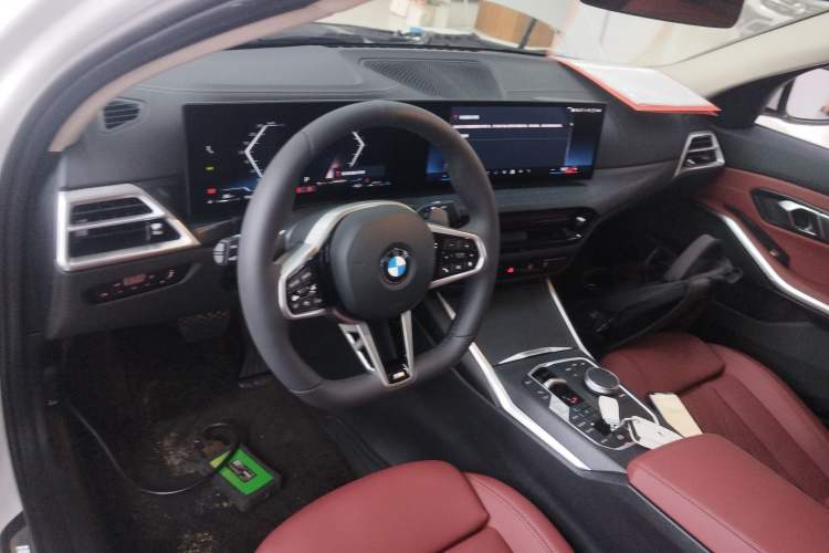 Used BMW 3 Series 2025 325Li M Sport Package Steering Wheel