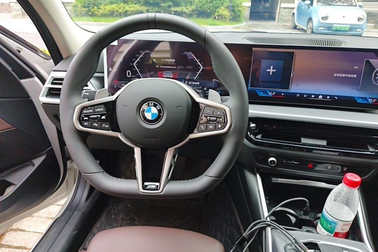Used BMW 3 Series 2025 325i M Sport Package Steering Wheel