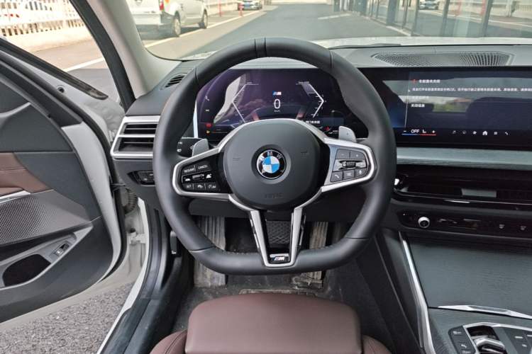 Used BMW 3 Series 2025 325Li M Sport Package Steering Wheel