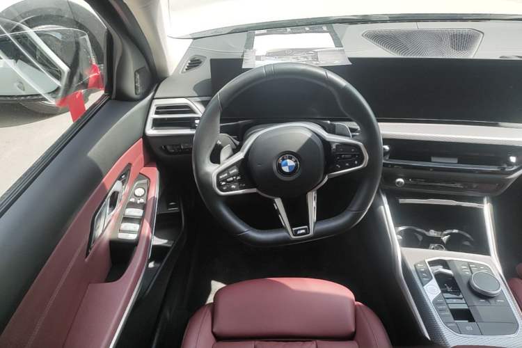 Used BMW 3 Series 2025 330Li M Sport Shadowline Package Steering Wheel