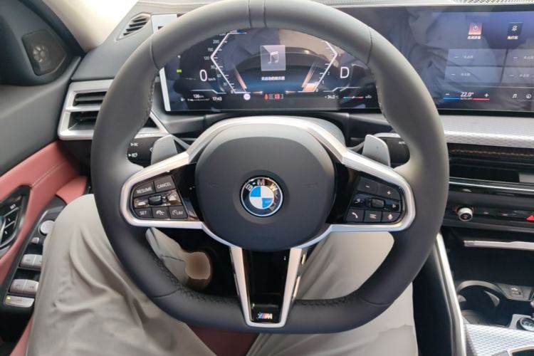 Used BMW 3 Series 2025 330Li M Sport Shadowline Package Steering Wheel