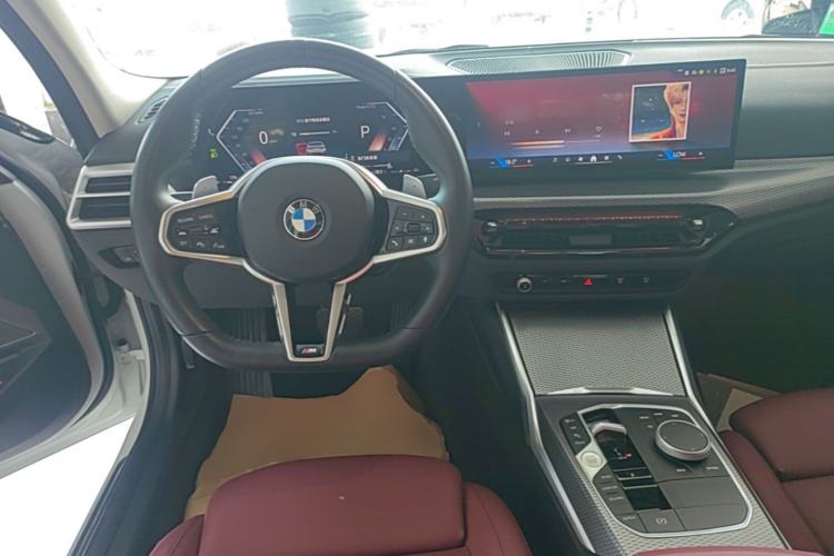 Used BMW 3 Series 2025 330Li M Sport Shadowline Package Steering Wheel