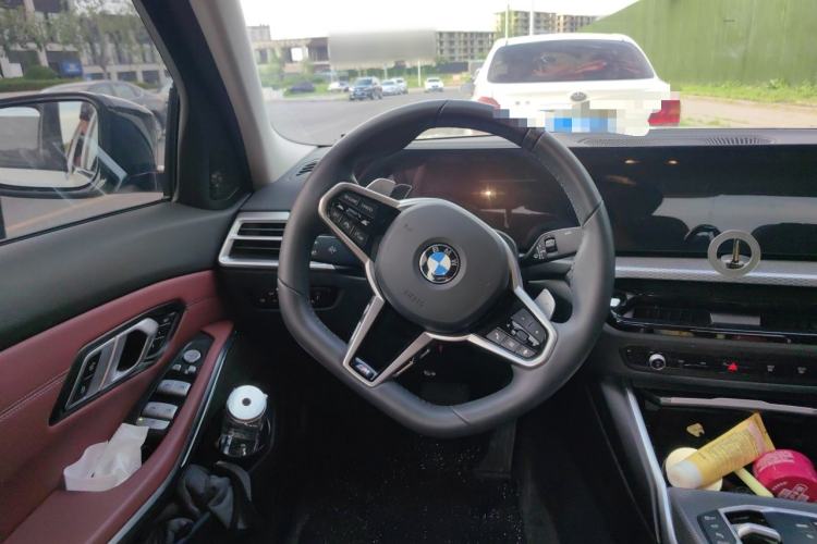 Used BMW 3 Series 2025 330Li M Sport Shadowline Package Steering Wheel
