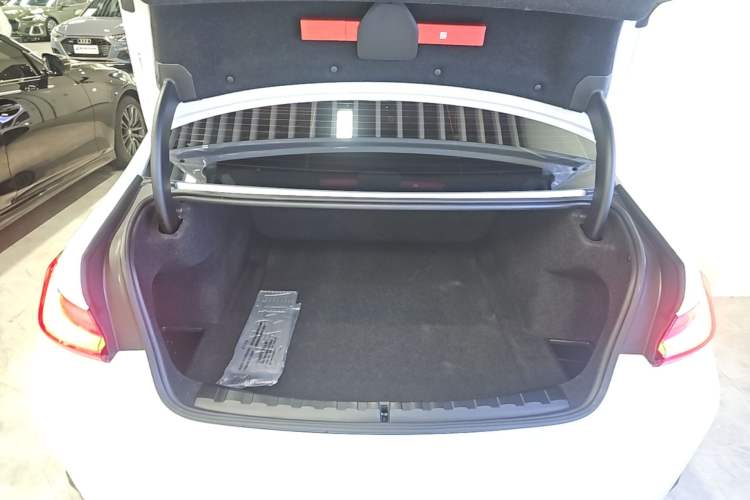 Used BMW 3 Series 2025 330Li M Sport Shadowline Package Trunk