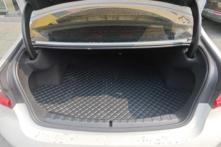 Used BMW 3 Series 2025 330i M Sport Night Edition Package Trunk