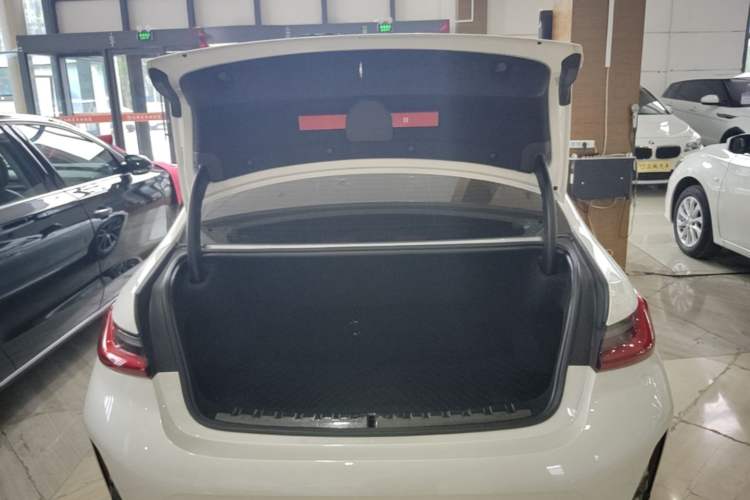 Used BMW 3 Series 2025 325i M Sport Package Trunk