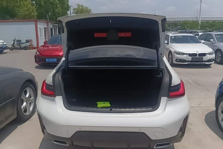 Used BMW 3 Series 2025 325i M Sport Package Trunk