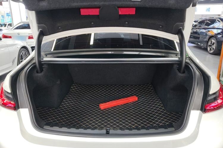 Used BMW 3 Series 2025 325Li M Sport Package Trunk