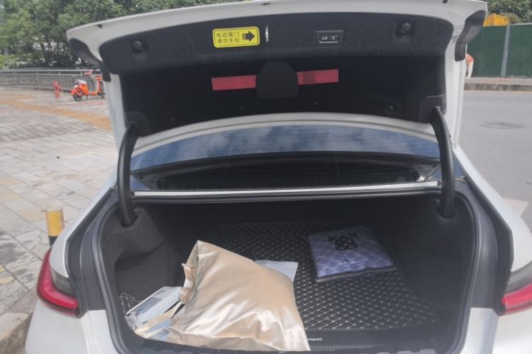 Used BMW 3 Series 2025 325Li M Sport Package Trunk