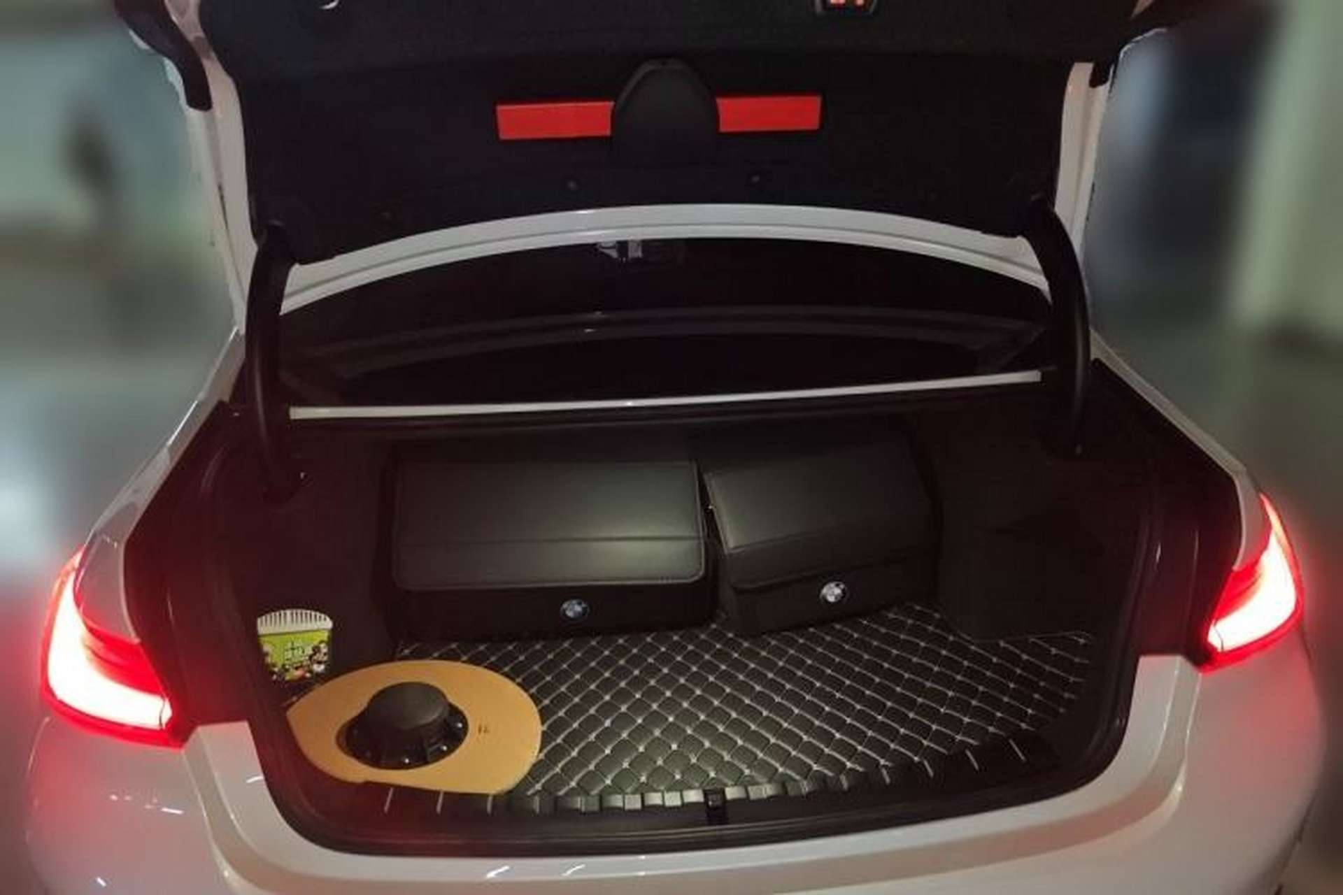 Used BMW 3 Series 2025 330Li M Sport Shadowline Package Trunk
