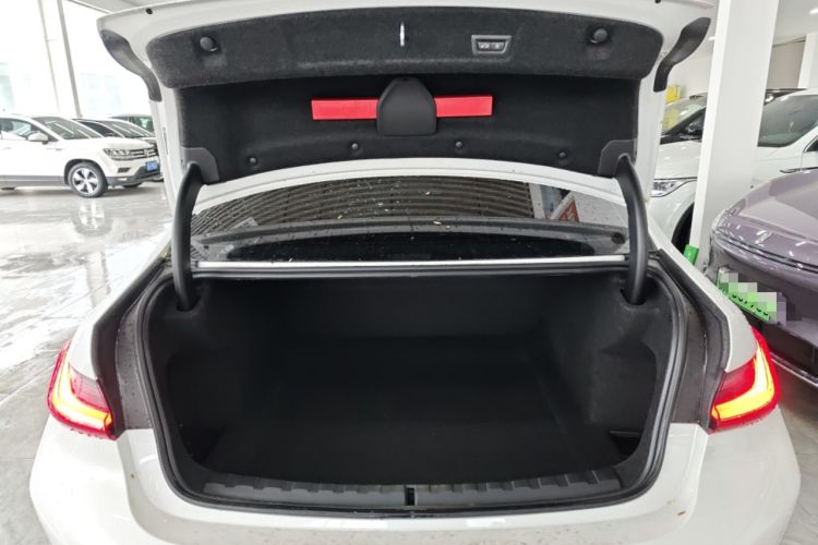 Used BMW 3 Series 2025 325Li M Sport Package Trunk