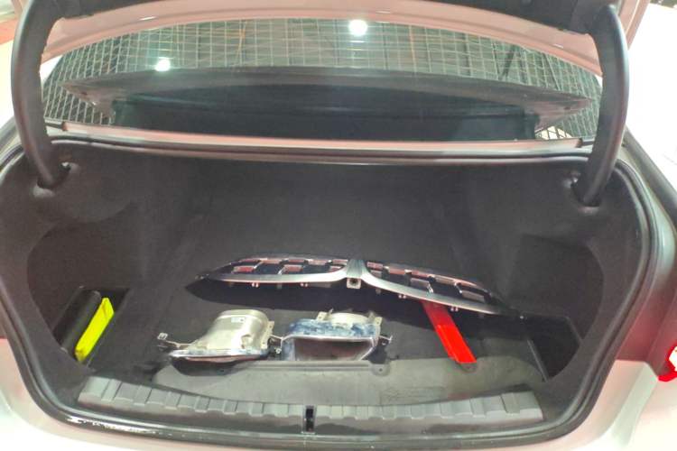 Used BMW 3 Series 2025 325Li M Sport Package Trunk