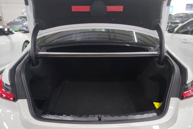 Used BMW 3 Series 2025 330Li M Sport Shadowline Package Trunk