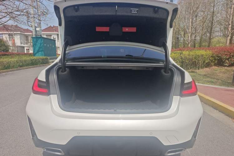 Used BMW 3 Series 2025 325Li M Sport Package Trunk