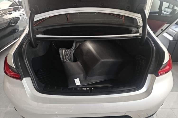 Used BMW 3 Series 2025 325Li M Sport Package Trunk