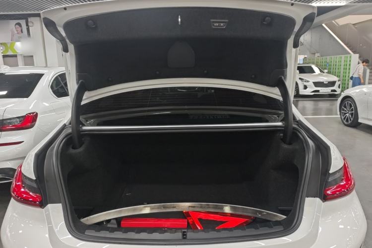 Used BMW 3 Series 2025 325Li M Sport Package Trunk