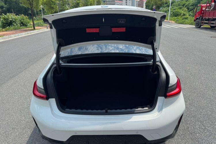 Used BMW 3 Series 2025 330Li M Sport Shadowline Package Trunk