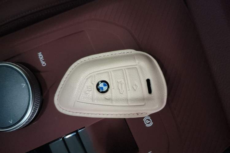 Used BMW 3 Series 2025 325i M Sport Package Vehicle Key