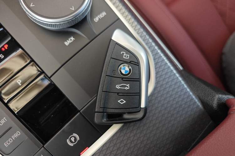 Used BMW 3 Series 2025 330Li M Sport Shadowline Package Vehicle Key