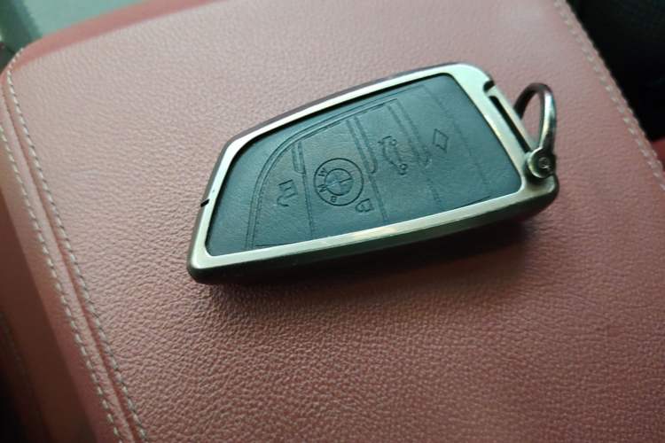 Used BMW 3 Series 2025 325Li M Sport Package Vehicle Key