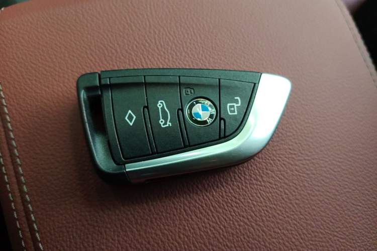 Used BMW 3 Series 2025 325Li M Sport Package Vehicle Key